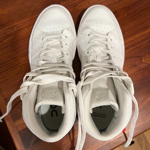 On-Running The Roger Clubhouse Mid, All White, Women Size 9 - Picture 5 of 7
